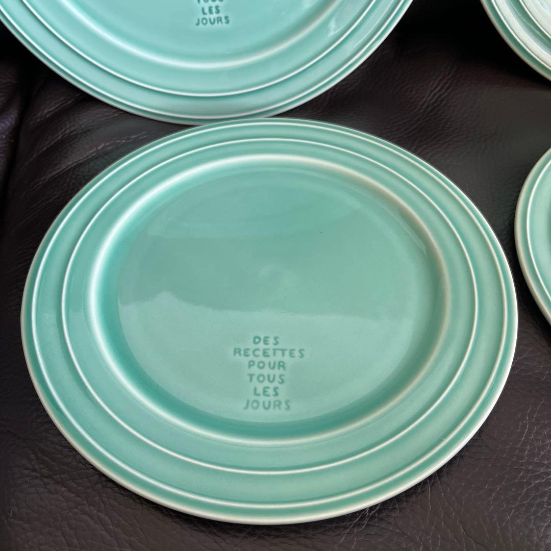 スタジオエムのプレート、マグ、ポット、クリーマーの計8点セット