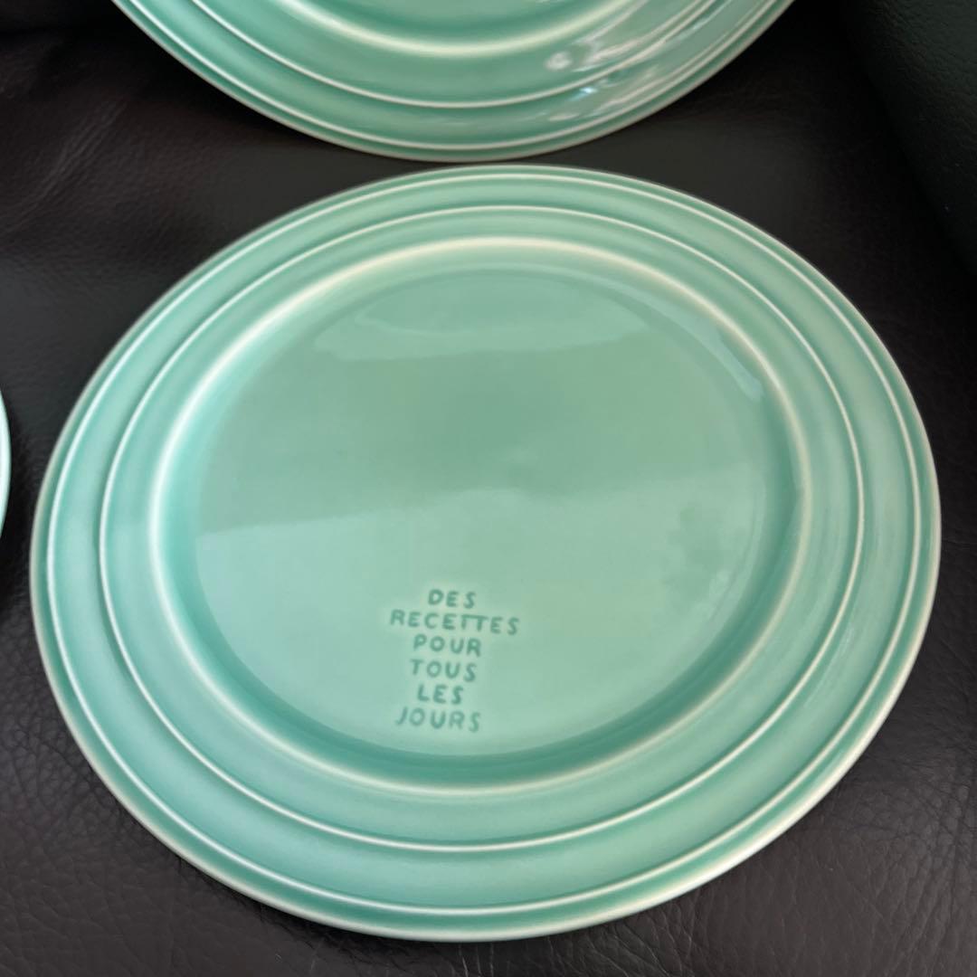 スタジオエムのプレート、マグ、ポット、クリーマーの計8点セット