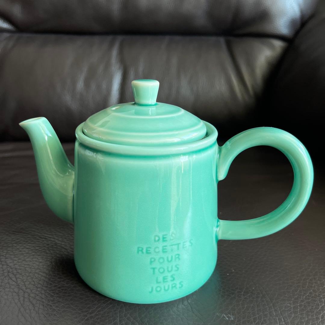 スタジオエムのプレート、マグ、ポット、クリーマーの計8点セット