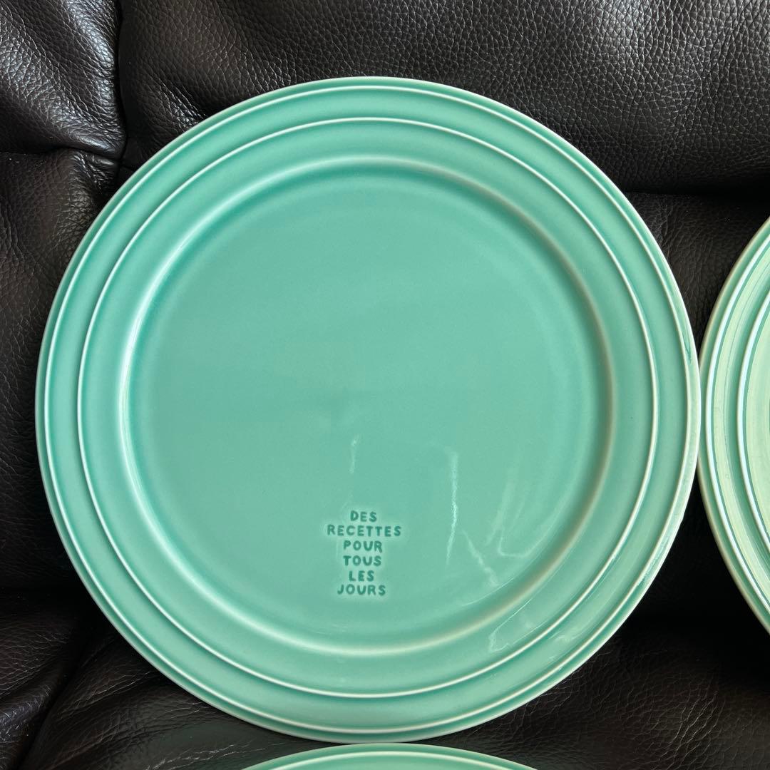 スタジオエムのプレート、マグ、ポット、クリーマーの計8点セット