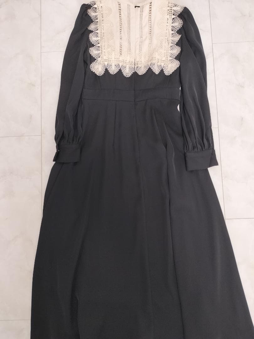 her lip to『Le Grand Midi Dress』