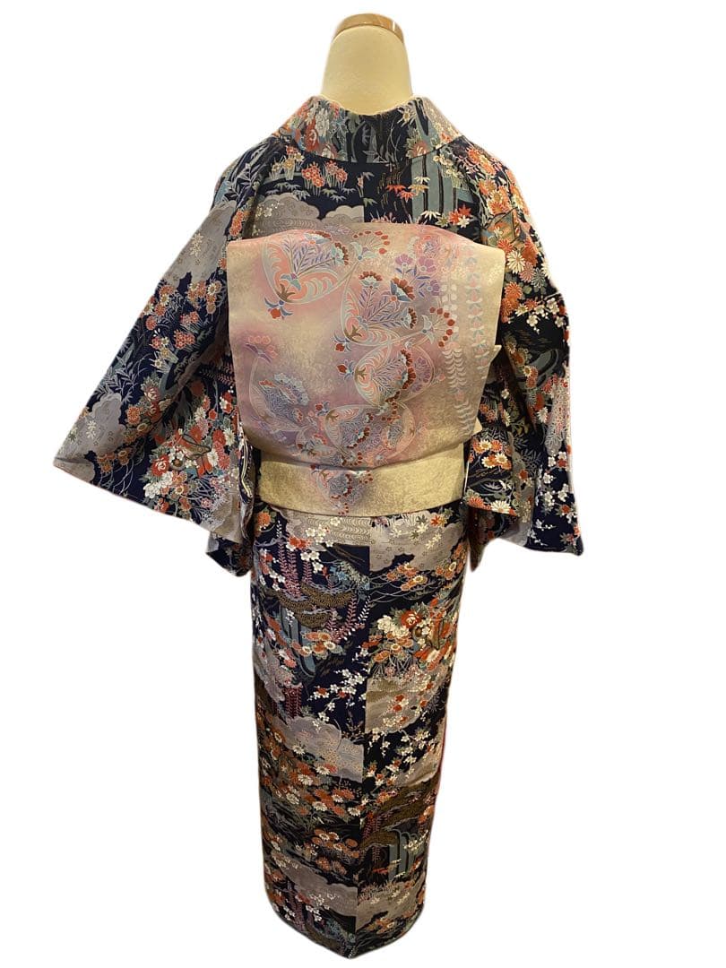 未使用小紋　御所車風景花紋　金彩入り　身丈裄長　正絹　おしゃれ着に！