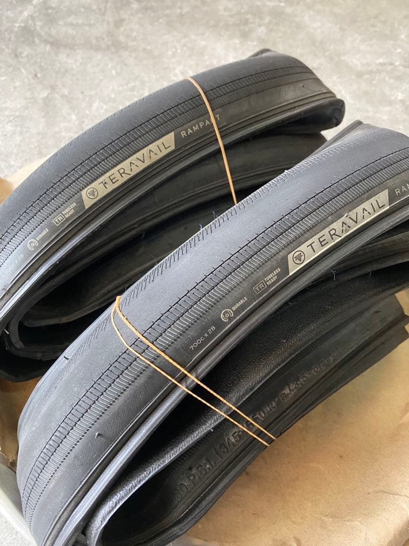TERAVAIL RAMPART 700c × 28 2本セット