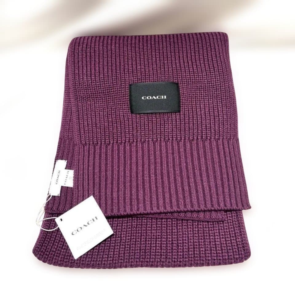 新品・未使用COACHコーチマフラー織パットタグ付き紫パープルユニセックス