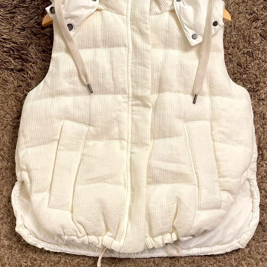 極美品 ブルネロクチネリ ダウンベスト フード ホワイト 38サイズ