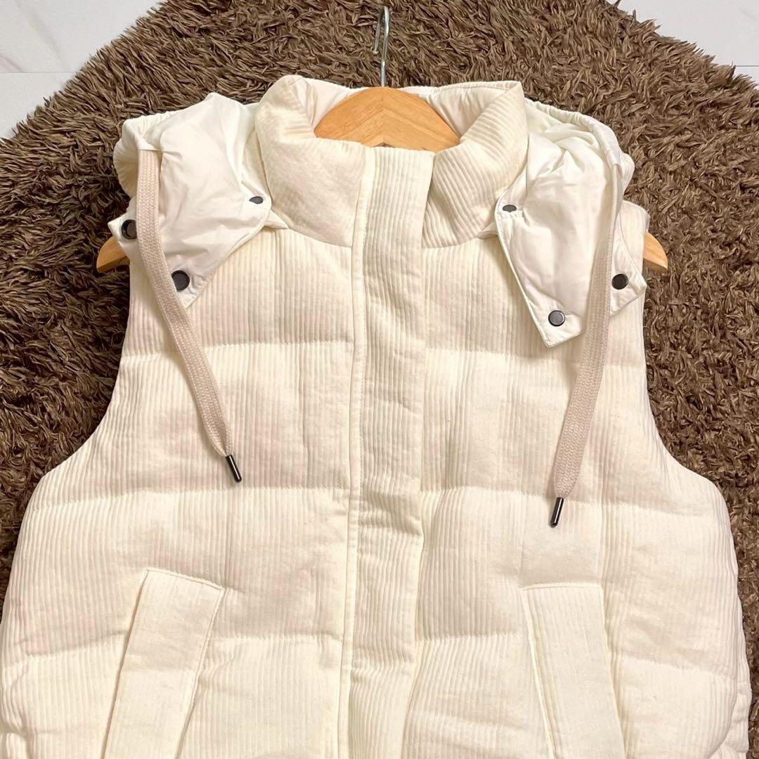 極美品 ブルネロクチネリ ダウンベスト フード ホワイト 38サイズ