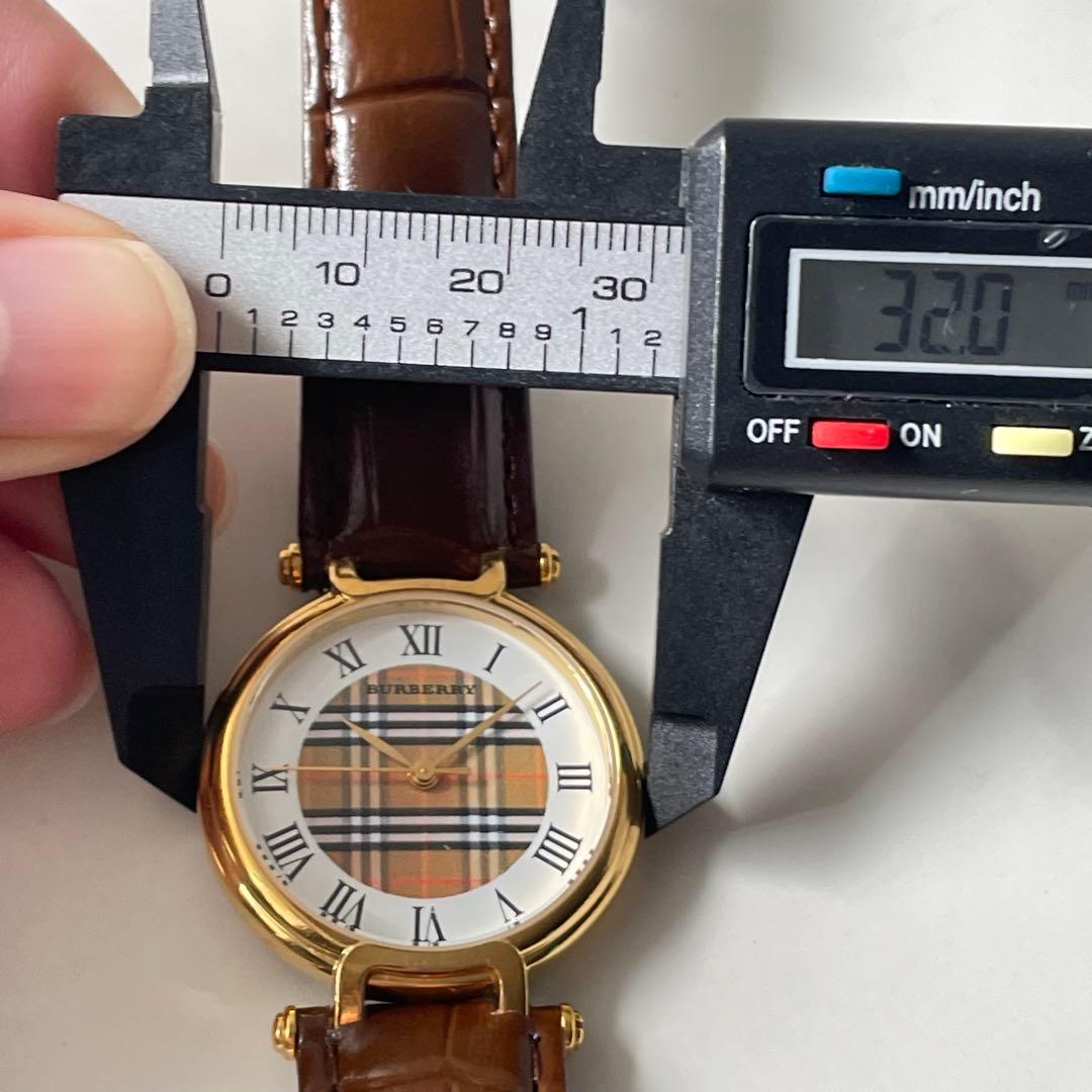 稼動品　Burberry バーバリーズ　人気カラー　モデル　ゴールド　腕時計