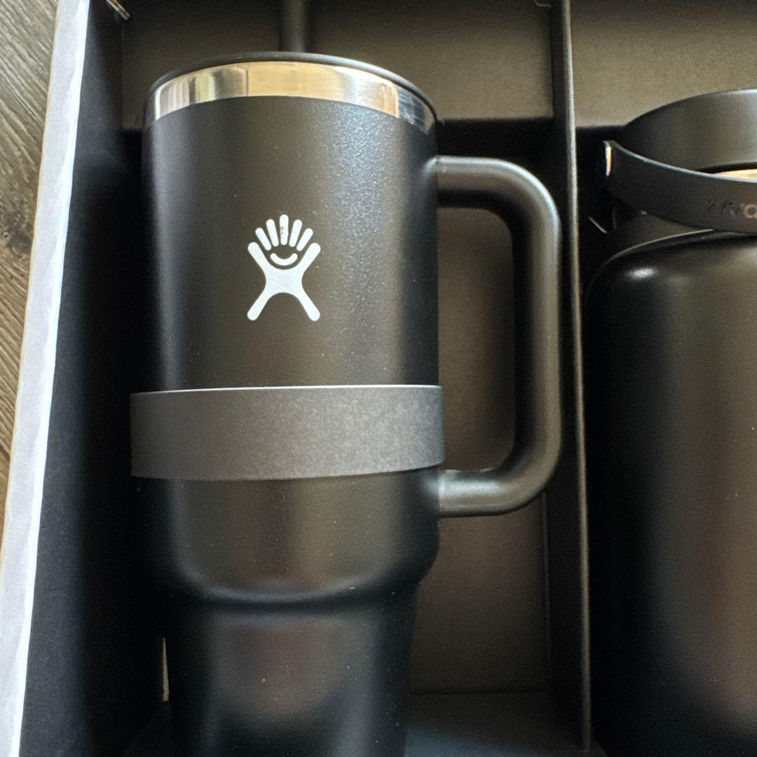 Hydro Flask エッセンシャルハイドレーションセット