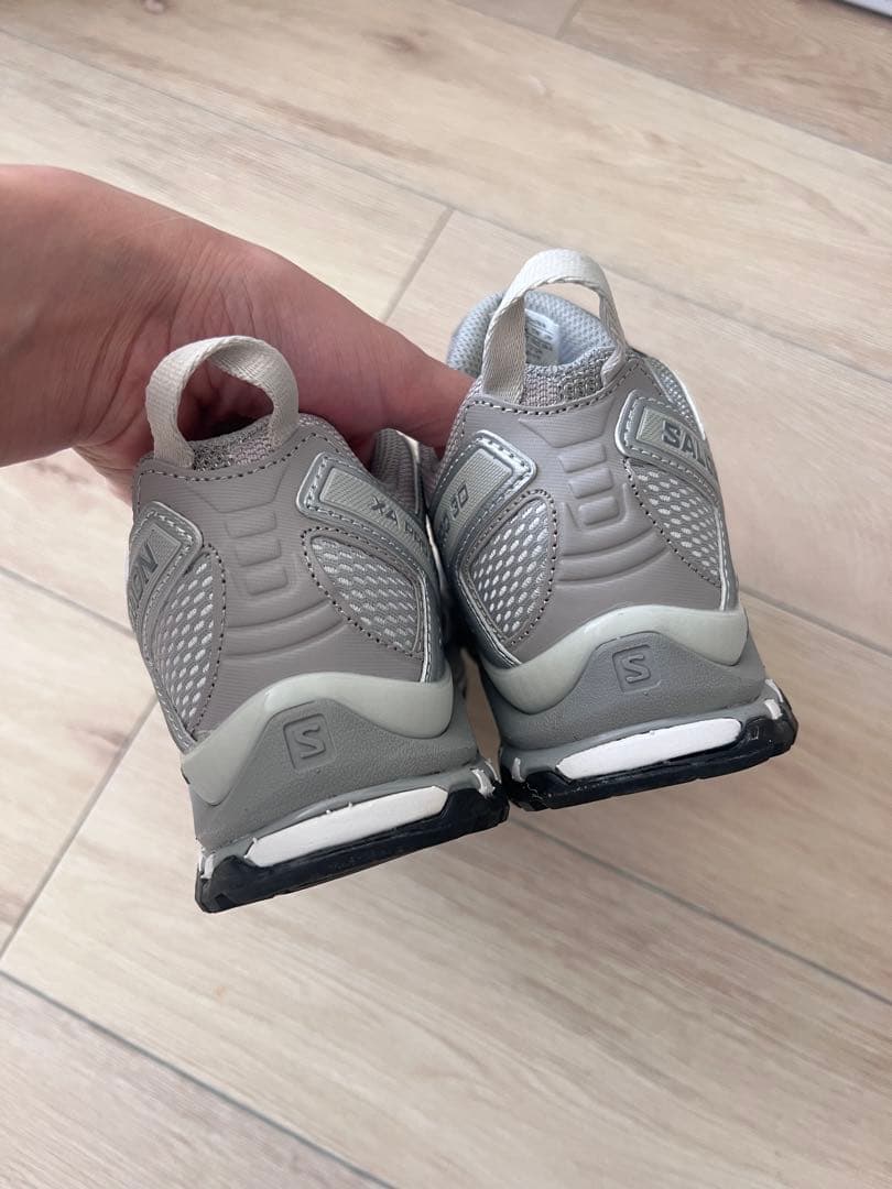 みお❗️SALOMON XA PRO 3D ユニセックス スポーツスタイル