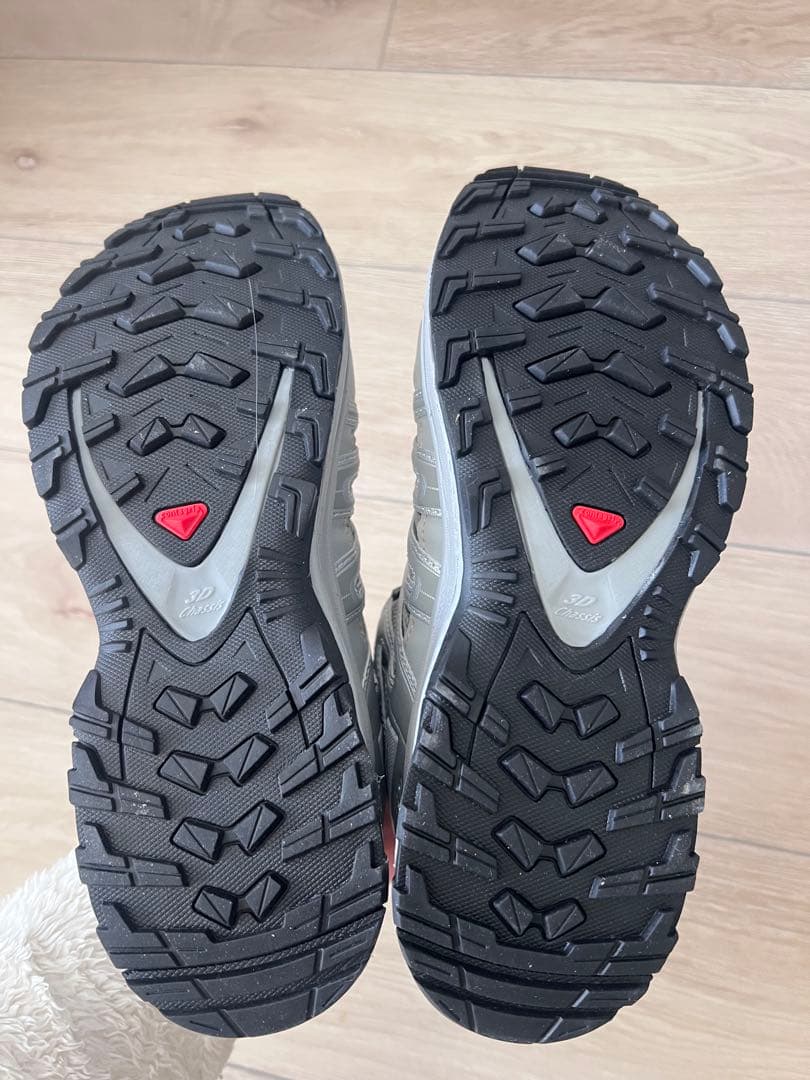 みお❗️SALOMON XA PRO 3D ユニセックス スポーツスタイル