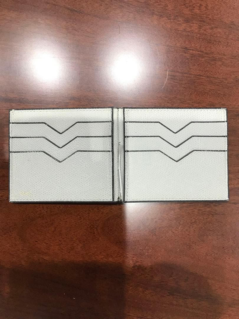 ヴァレクストラ　Valextra マネークリップ　カード入れ6枚　グレーカラー