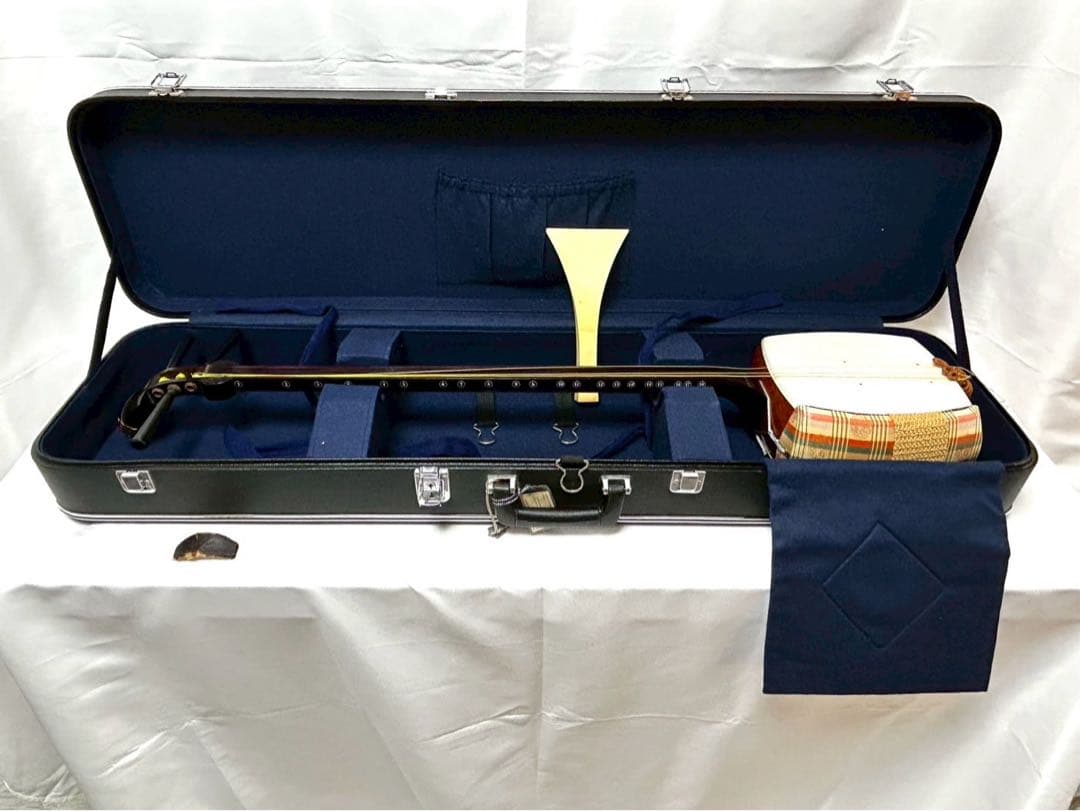 長唄三味線一式　初心者・練習用　（ハードケース・撥・小物付き）