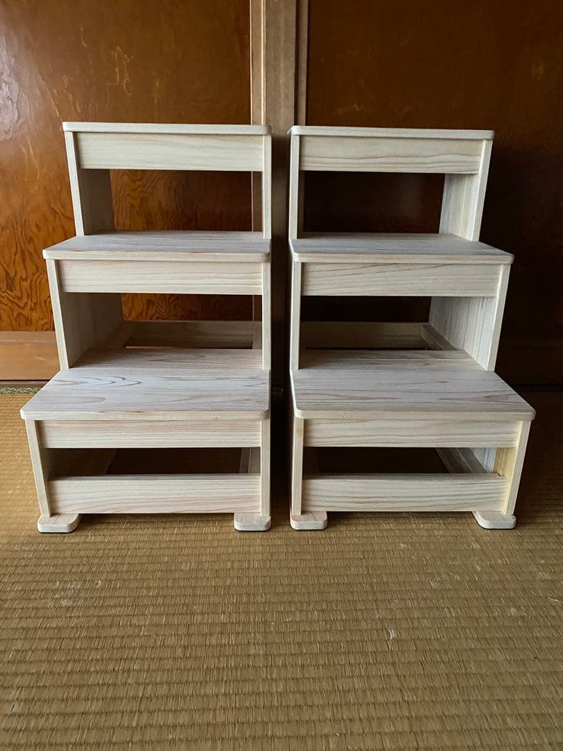 myowako様限定の、3段のオーダー踏み台です。