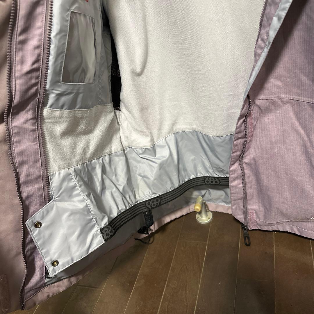 686 シックスエイトシックス　スノーボードウェア スキーウェア　多機能