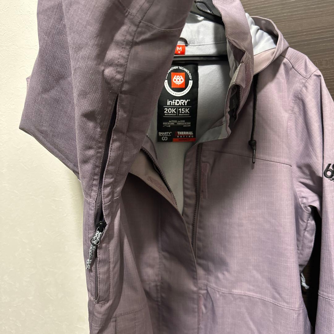 686 シックスエイトシックス　スノーボードウェア スキーウェア　多機能