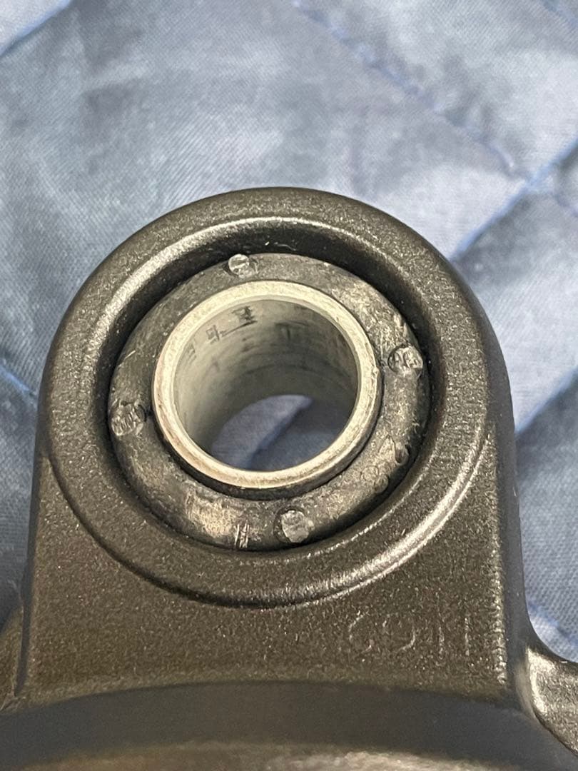 未使用　ZRX1200DAEG ダエグ　純正KYBリアサスペンション