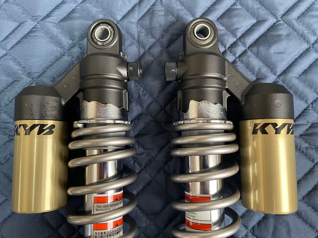 未使用　ZRX1200DAEG ダエグ　純正KYBリアサスペンション