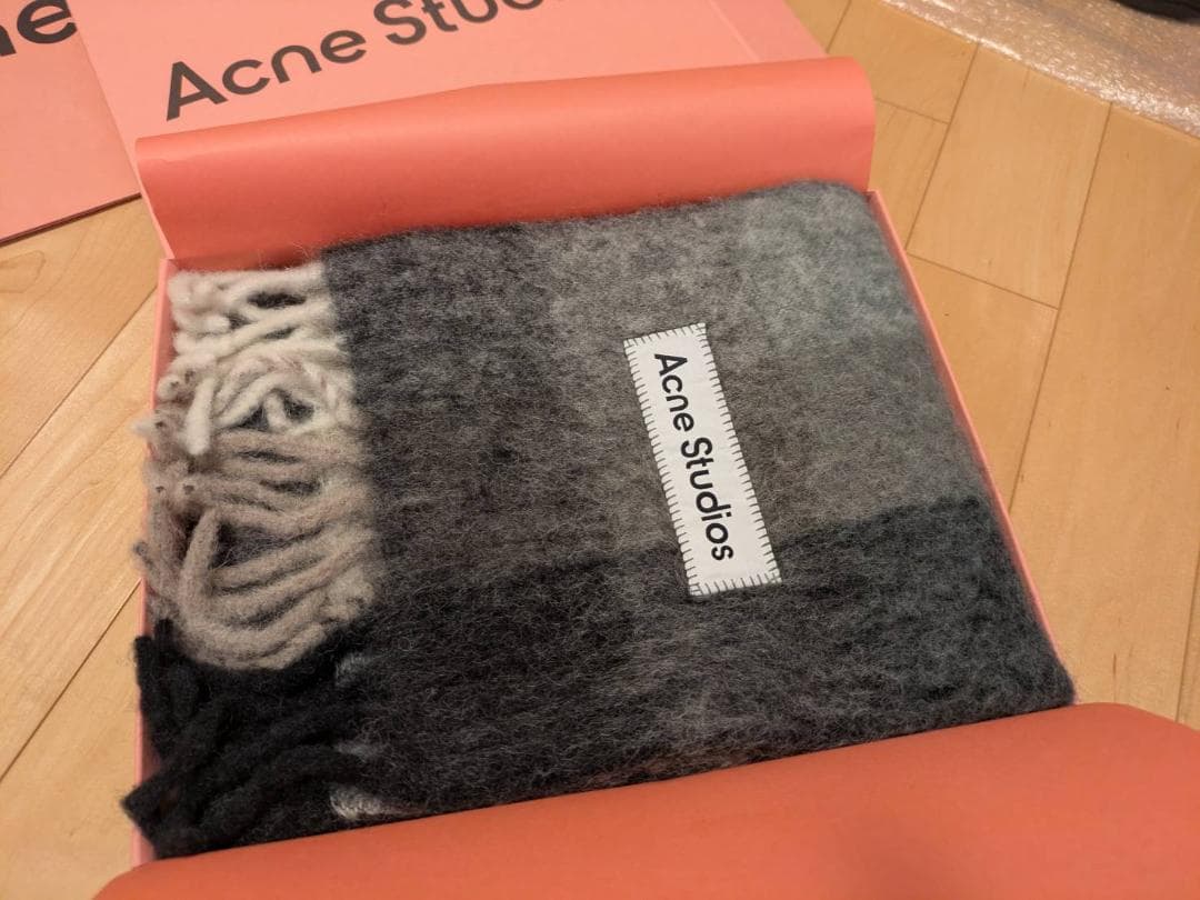 Acne Studios　モヘアチェック柄　 マフラー　ほぼ未使用