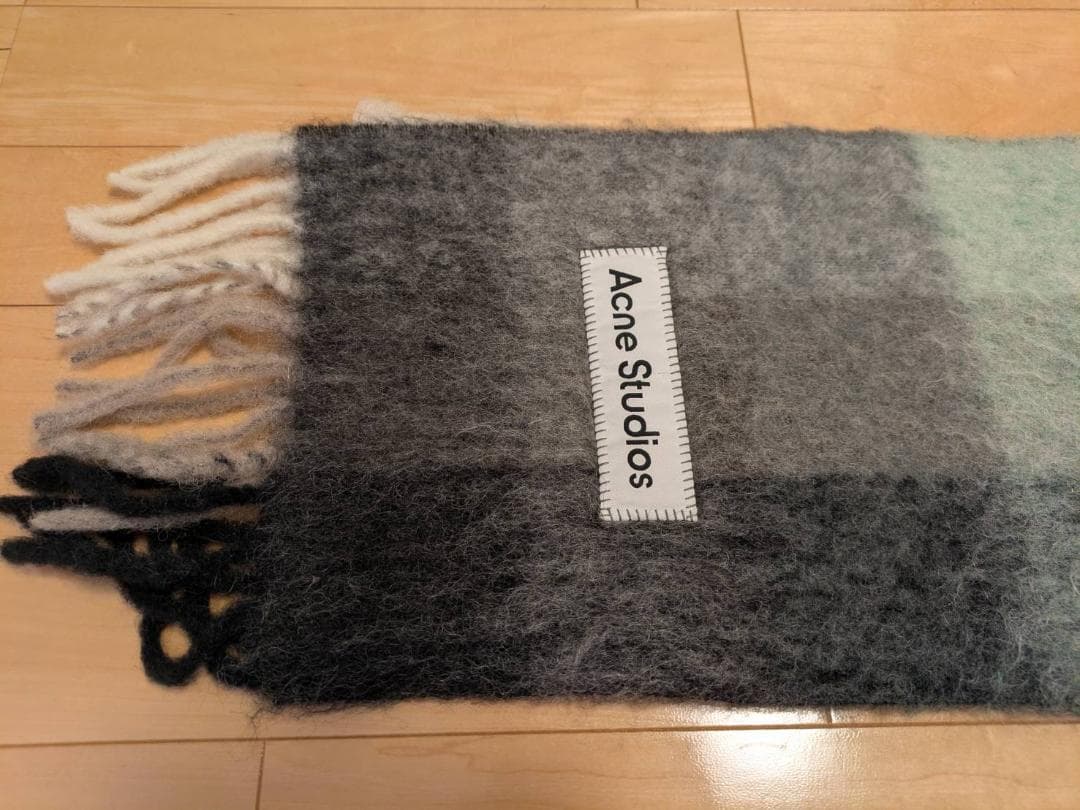Acne Studios　モヘアチェック柄　 マフラー　ほぼ未使用