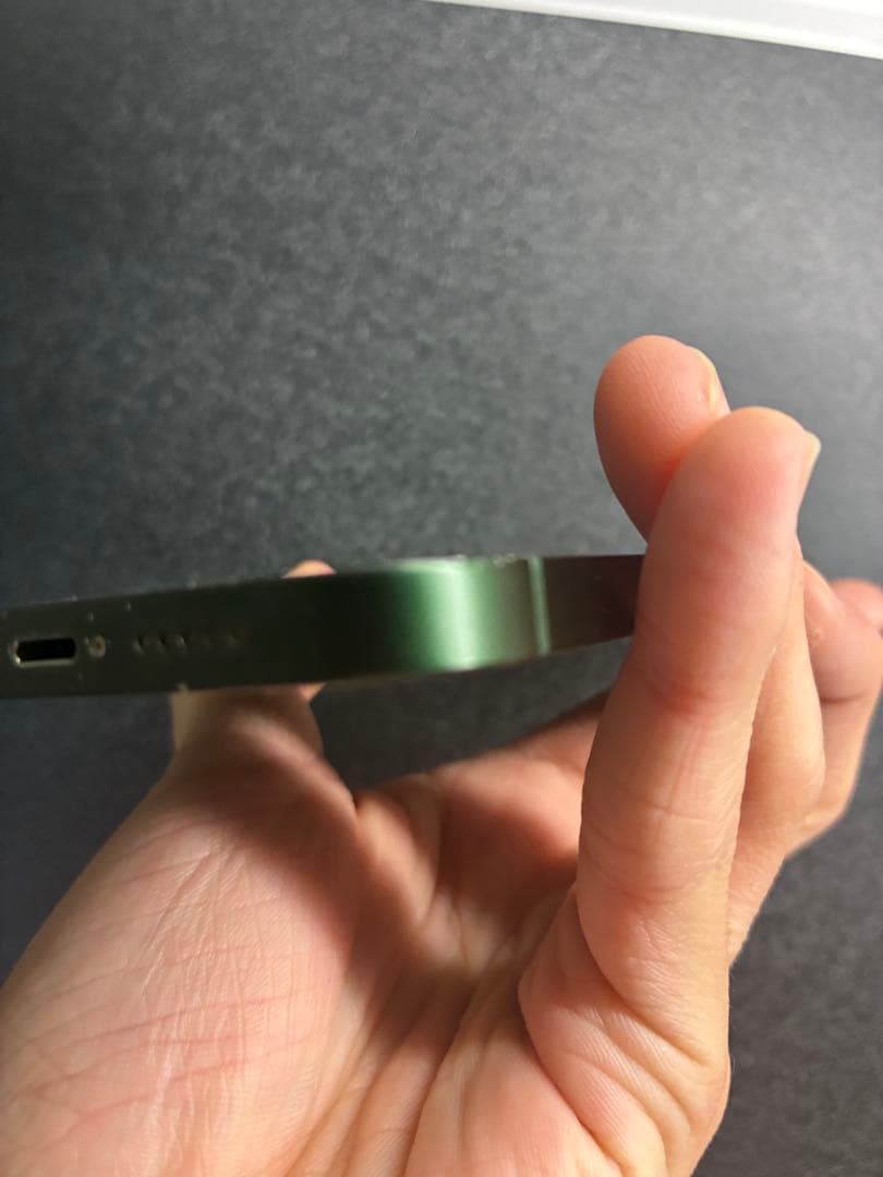 Apple iPhone 13 256GB グリーン 画面にひびあり