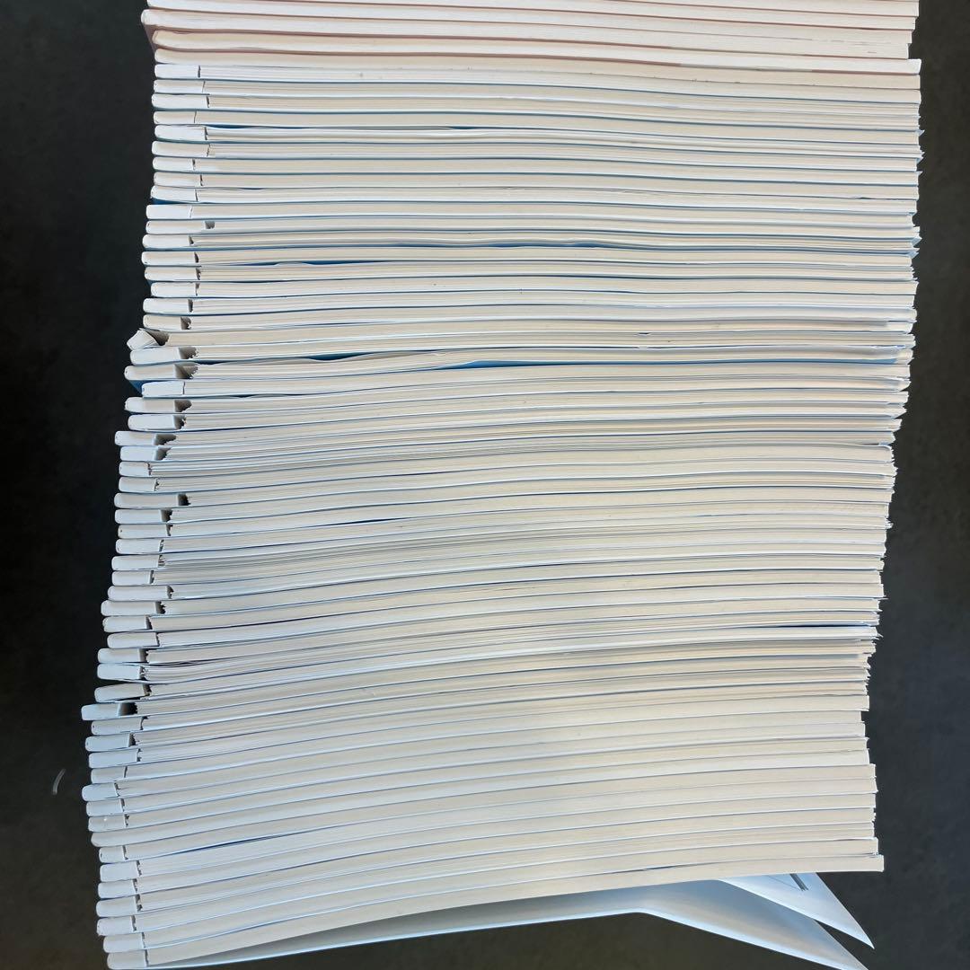 理英会 ばっちりくんドリル 全巻セット110冊、一部裁断済み