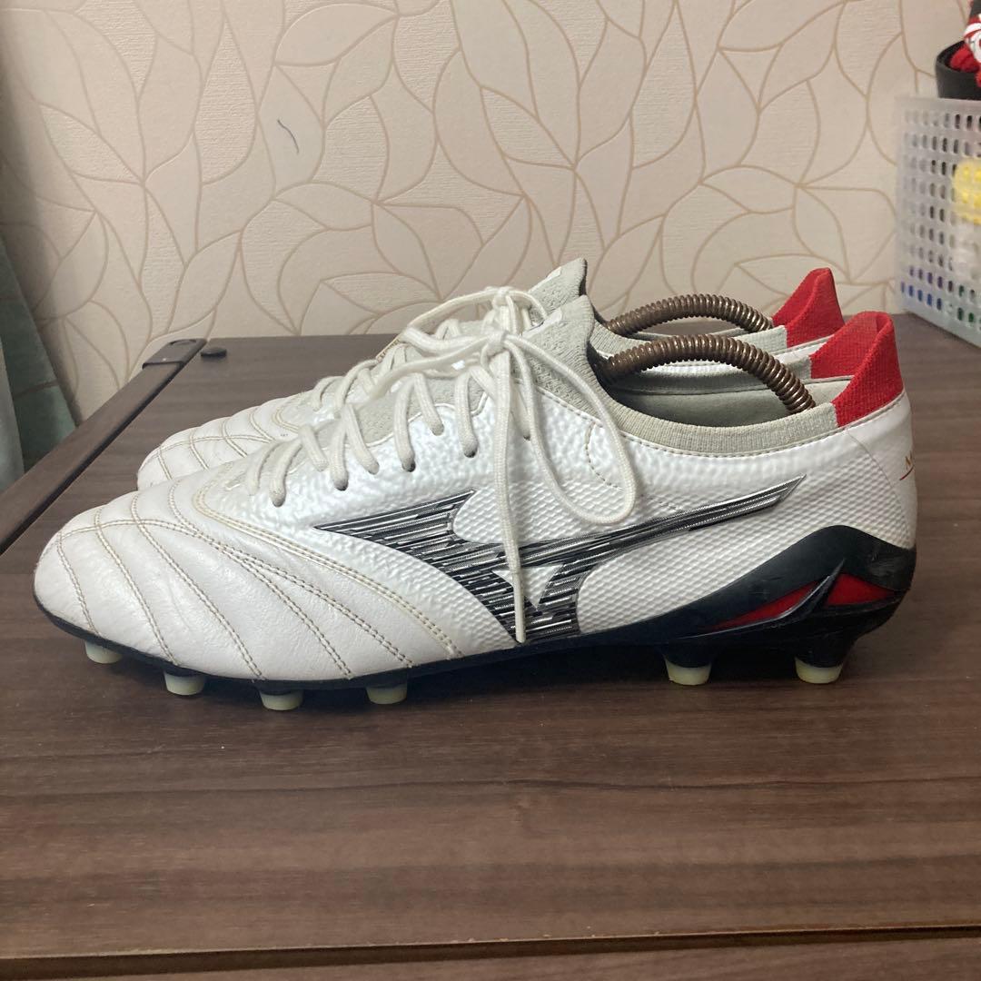 ミズノ　モレリアネオ4ベータジャパン ホワイト×ブラック×チャイニーズレッド