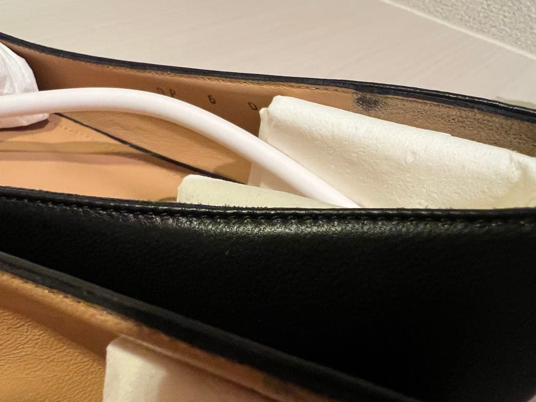 極美品　サルヴァトーレフェラガモ　フラットシューズ　バレエシューズ