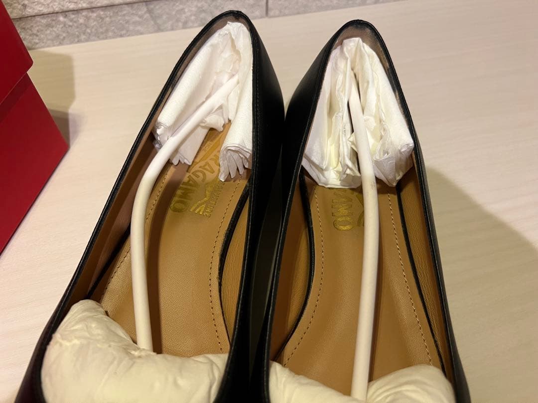 極美品　サルヴァトーレフェラガモ　フラットシューズ　バレエシューズ