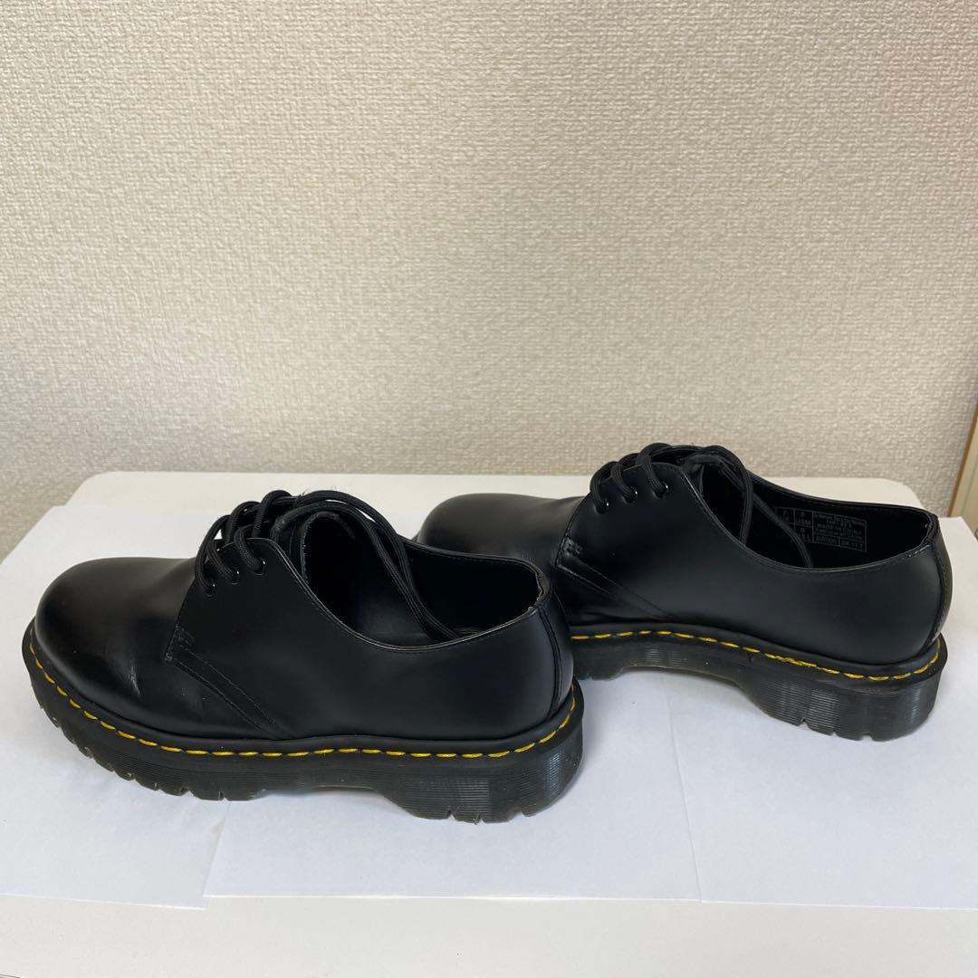 ぱ　ドクターマーチン　メンズ靴　ホールシューズ