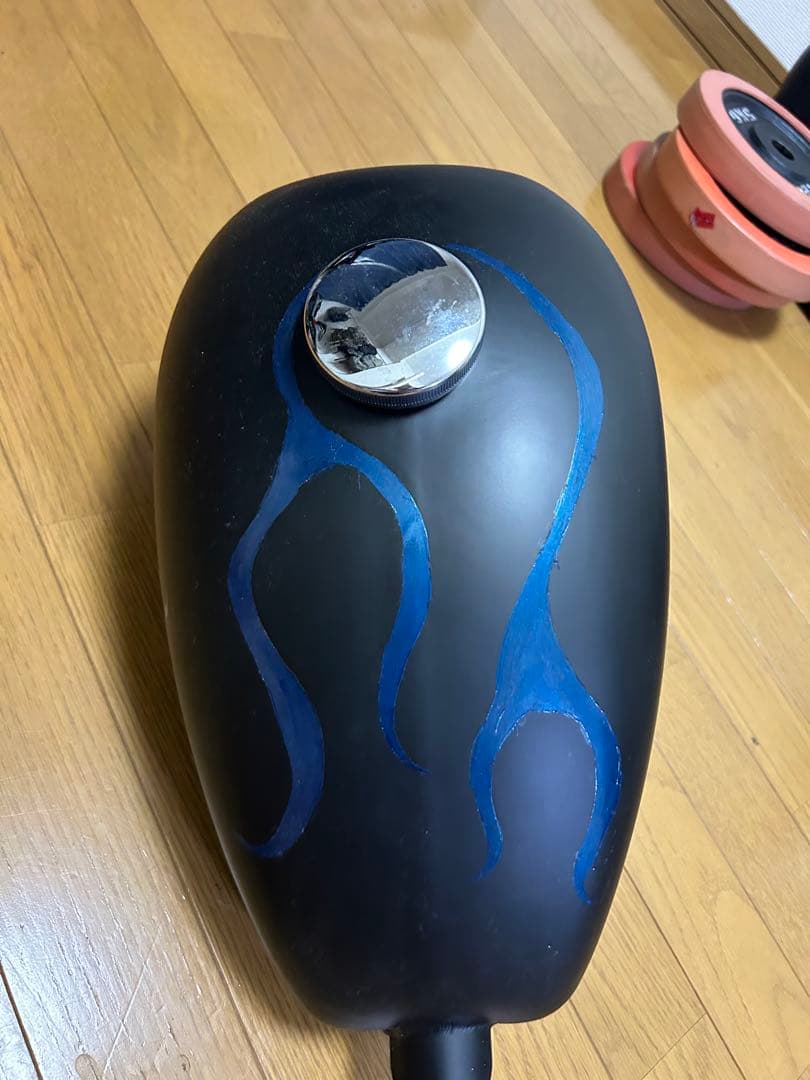 ピーナッツタンク　ネオファクトリー製　汎用品　ハーレー