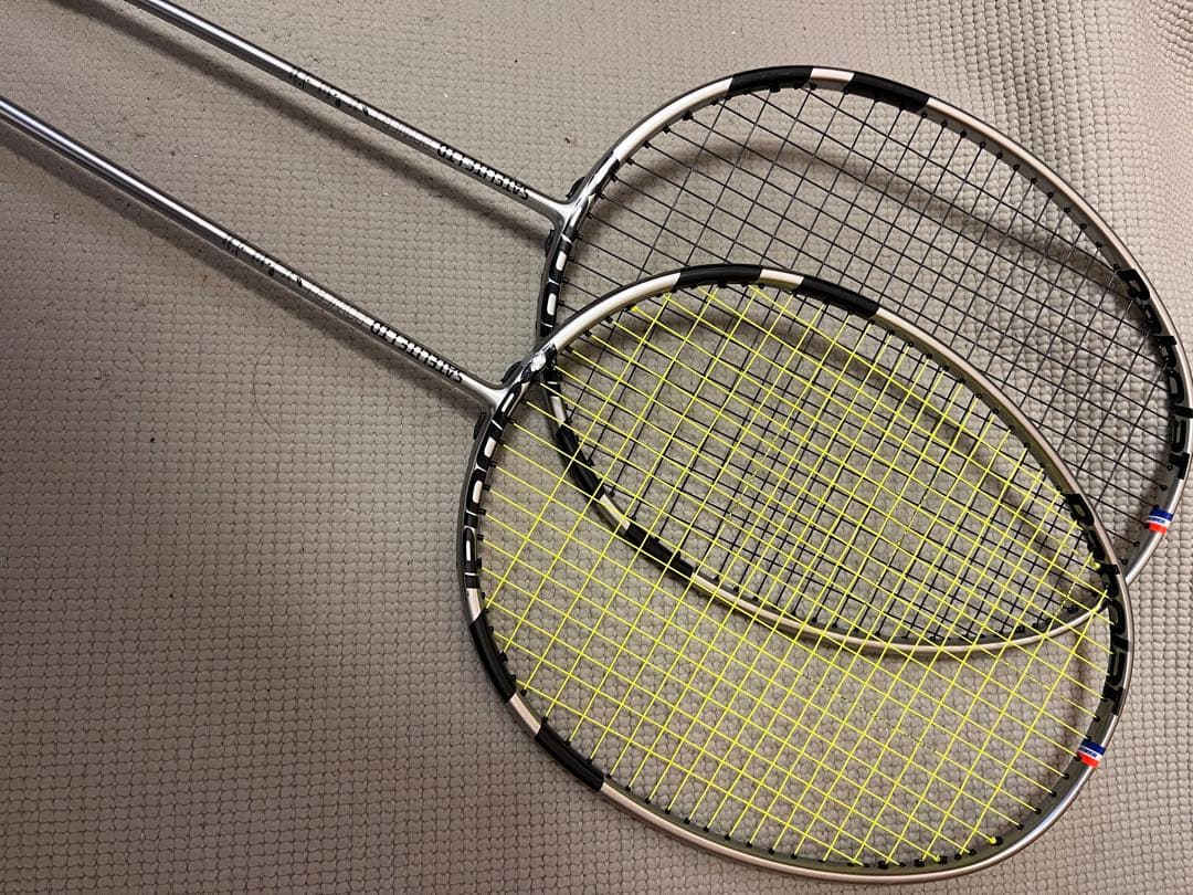2本 サテライト 限定 パワー BabolaT バボラ バドミントン ラケット