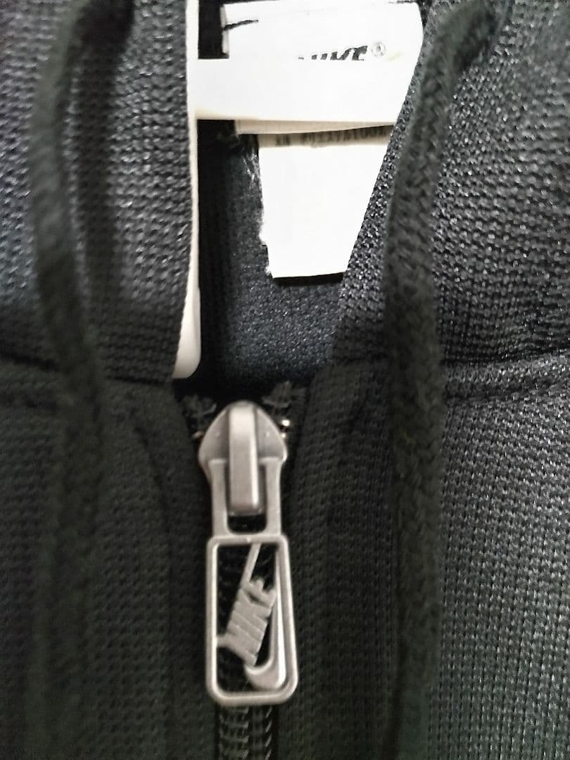 Nike SWOOSHフーディ ジップアップジャージ（VLA100 AUYI）