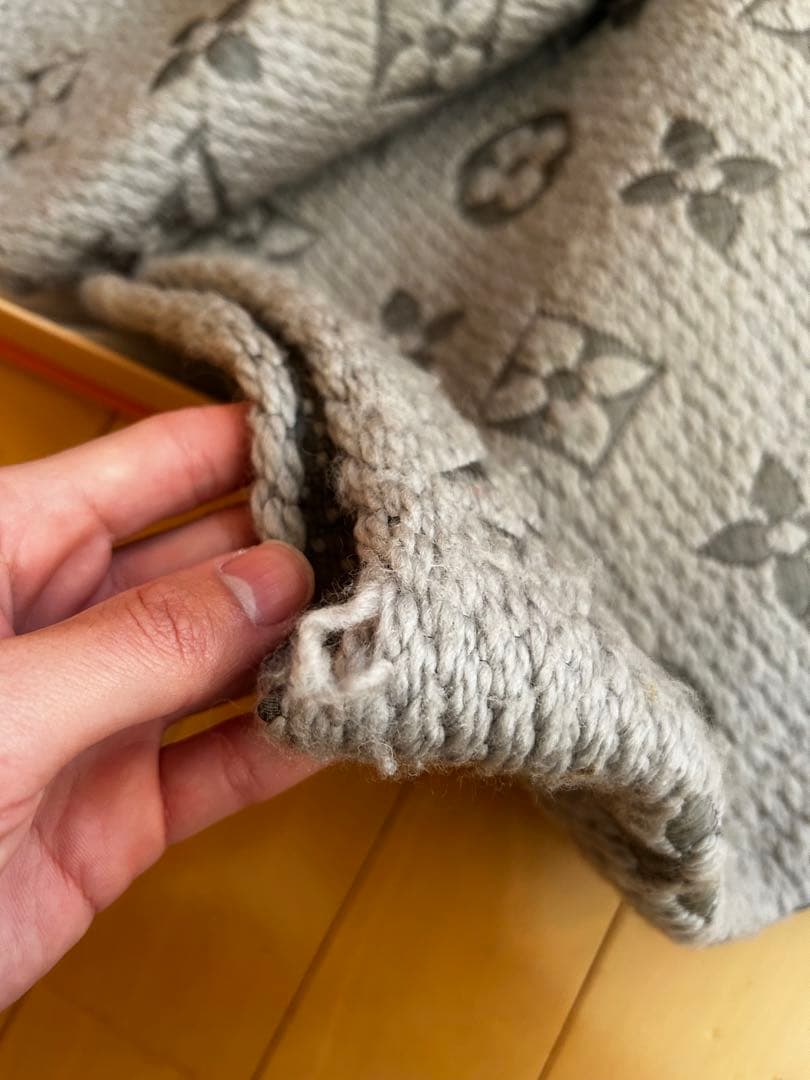 Louis Vuitton グレー マフラー 最安値