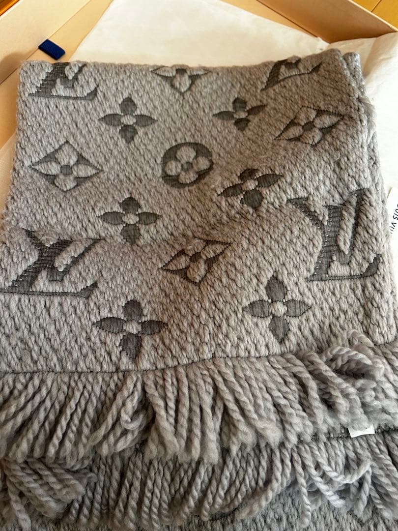 Louis Vuitton グレー マフラー 最安値