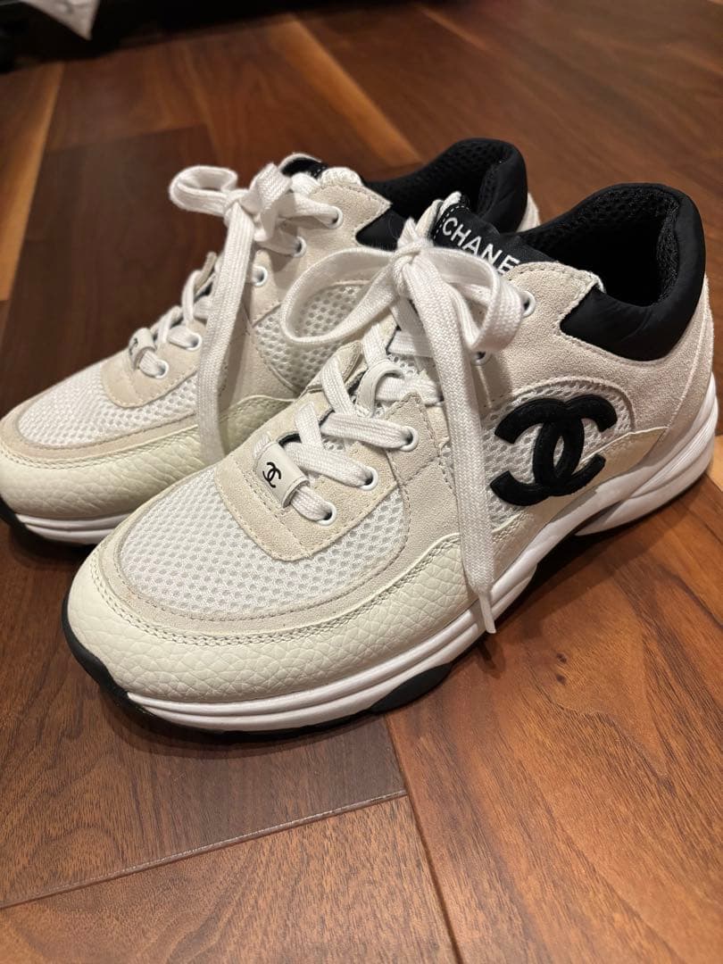 CHANEL シャネル　スニーカー　人気商品