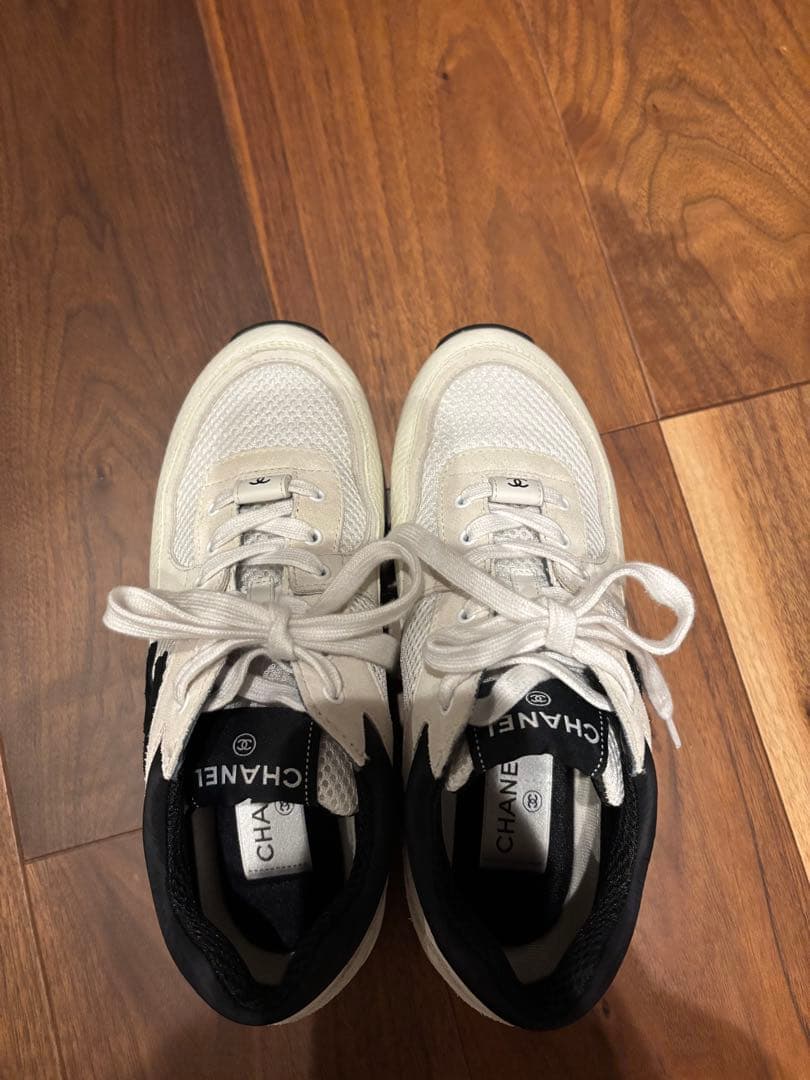 CHANEL シャネル　スニーカー　人気商品