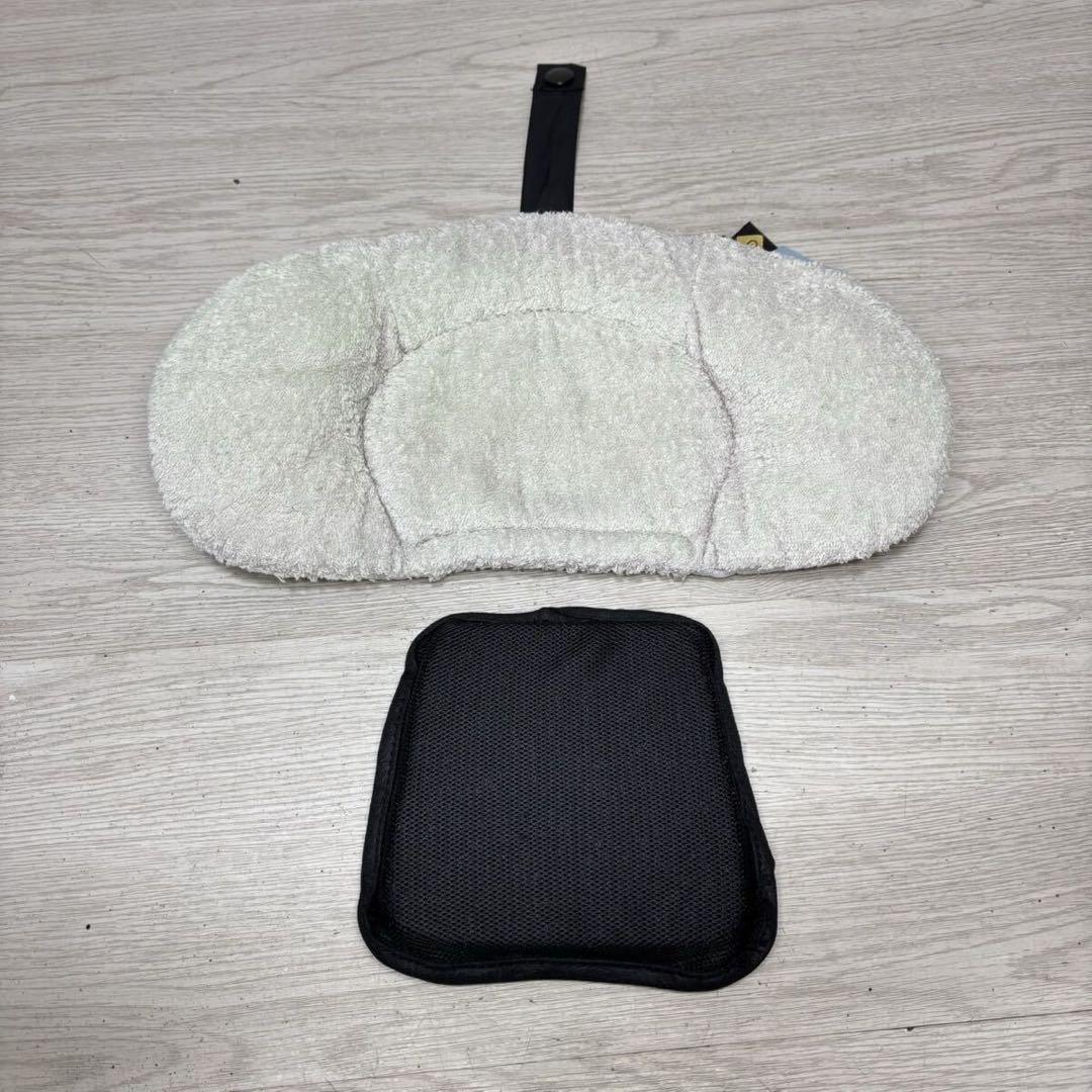 手洗い済み☆combi クルムーヴスマート 新生児クッション 白