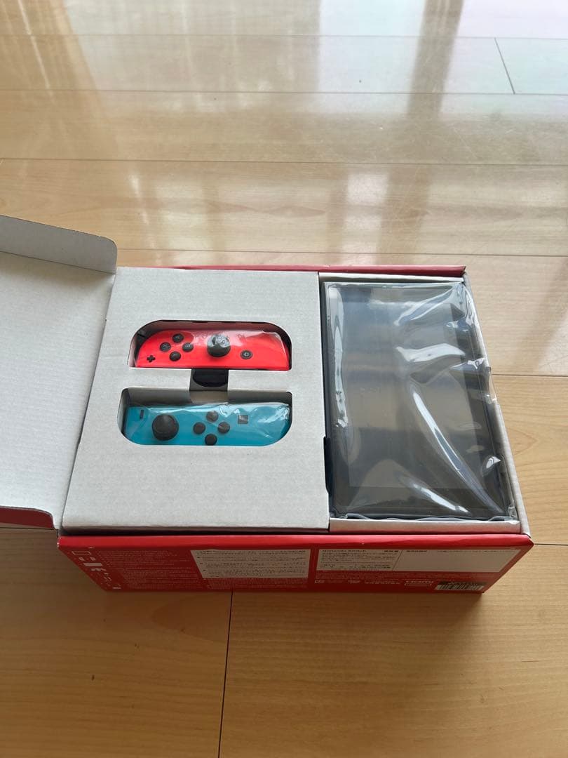 Nintendo Switch本体 (付属品完備・未使用本体)