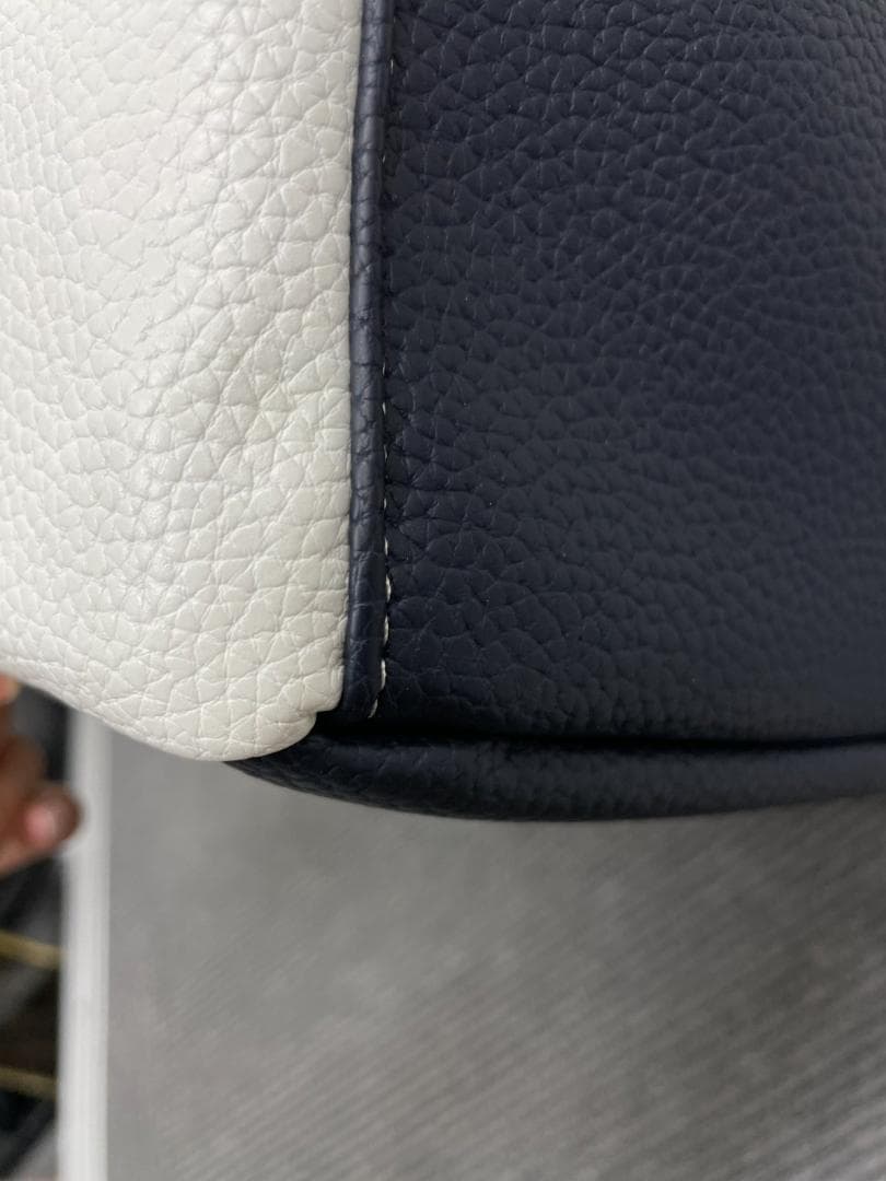 【未使用品】トミーヒルフィガー ホワイト トートバッグ 男女兼用