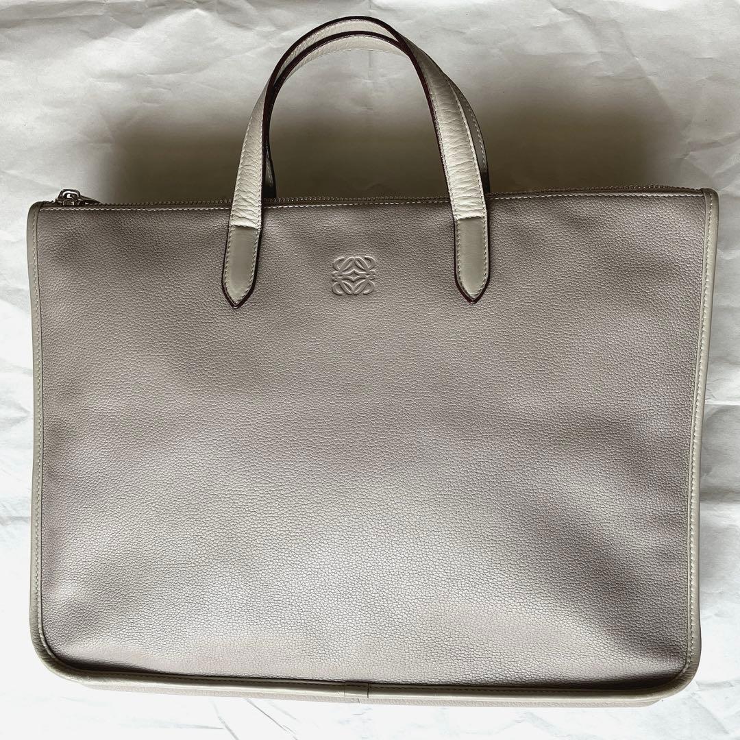 LOEWE バッグ