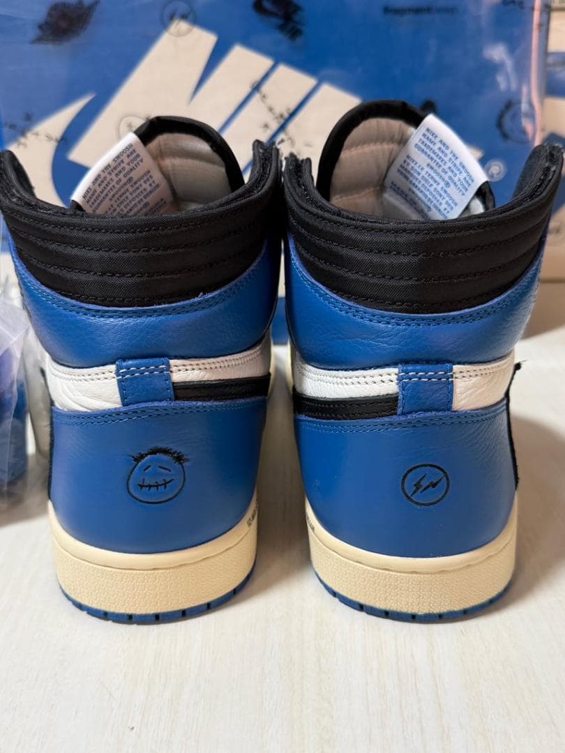 トラヴィススコット × フラグメントデザイン × ナイキ エアジョーダン1