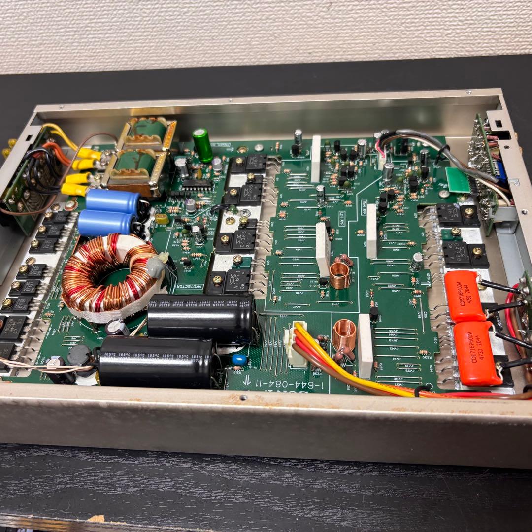 感動するチューニングアンプ　SONY XM-10020 エージング中