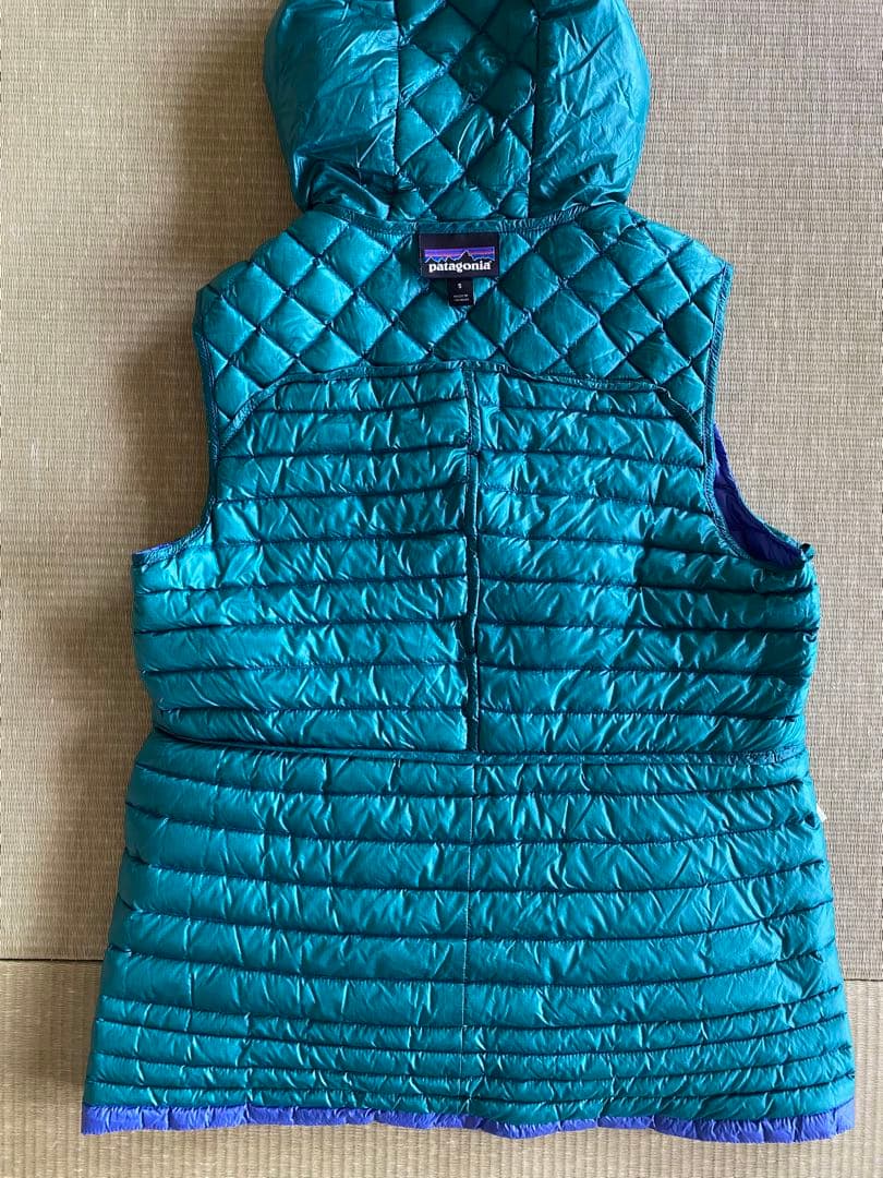 patagonia ウィメンズ・ウルトラアルパイン・ダウン・フーデッド・ベスト