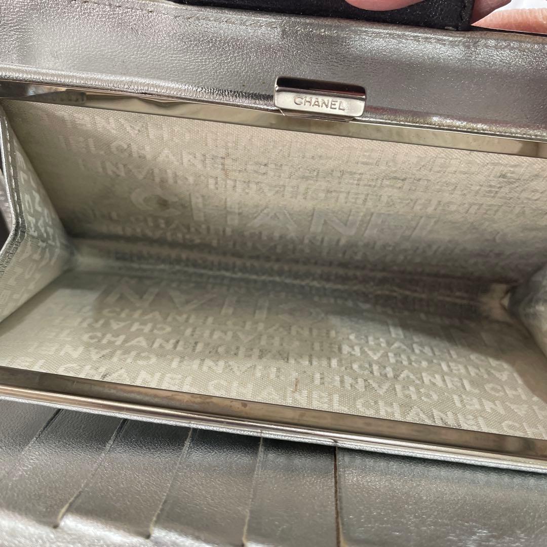 CHANEL ブラック 長財布 エンボス加工