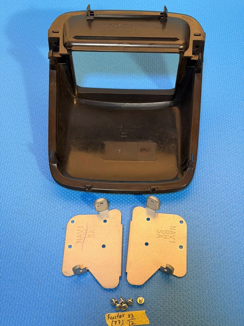 希少 スバル フォレスター SG5 SG9 純正 ナビパネル オーディオパネル