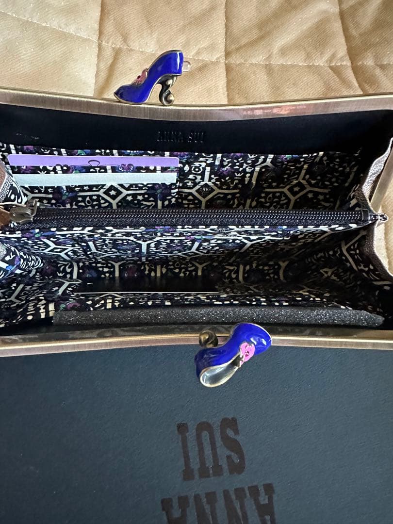 アナスイ　　長財布　　　　牛革