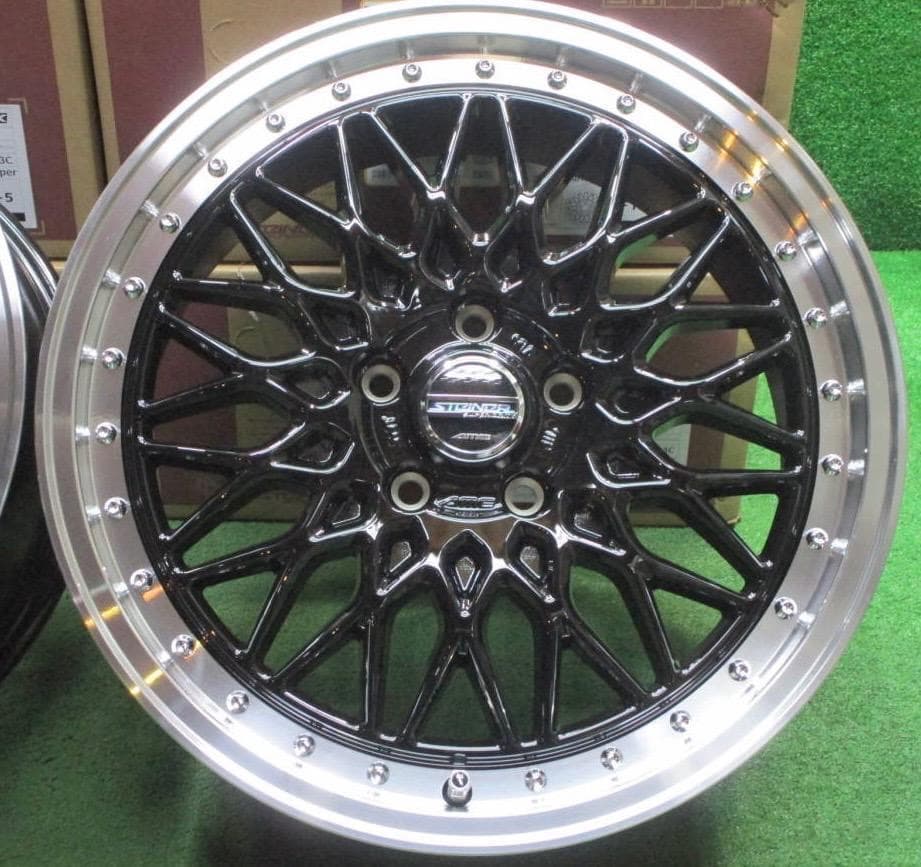 新品AMEシュタイナーFTX18インチ4本セット★ノアVOXYステップWセレナ他