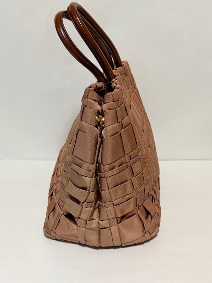 中古　PRADA トートバッグ　ピンクベージュ　ナイロン