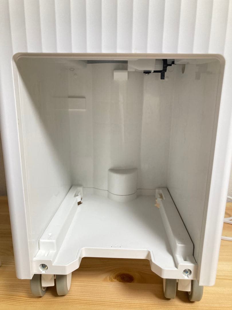 ☆超美品 cado カドー 除湿機 ROOT 7100 ルート　DH-C7100