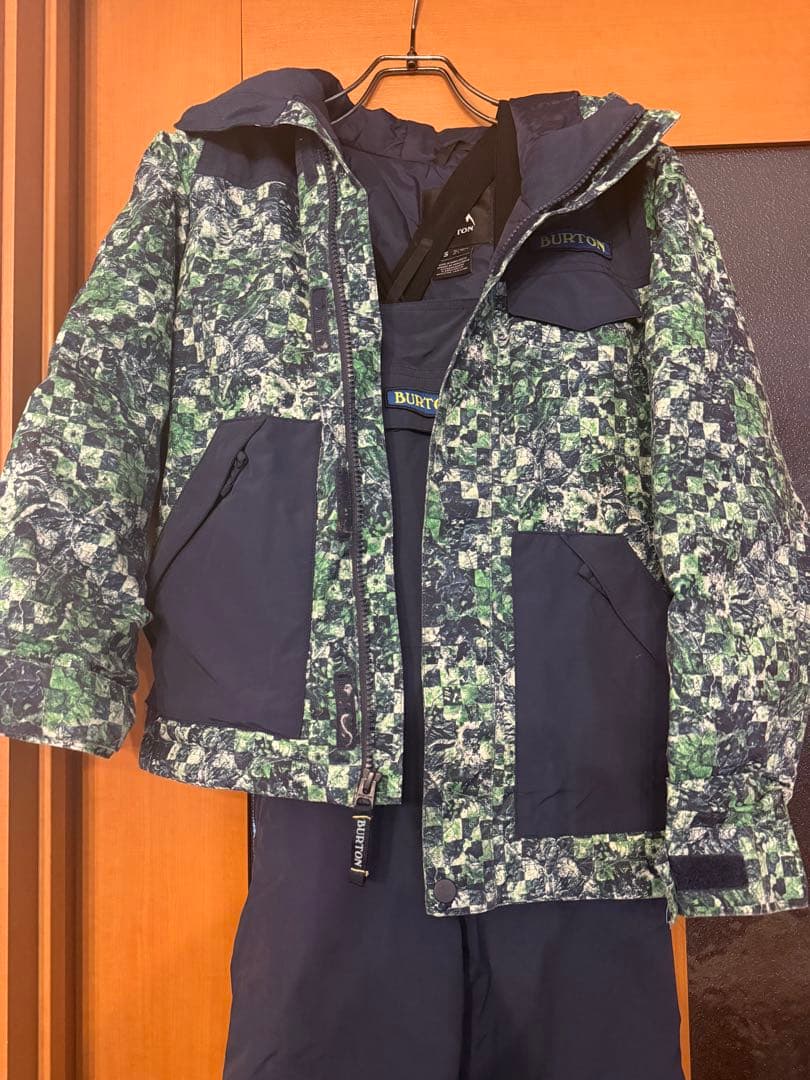 Burton 子ども用スノーボードウェア セット